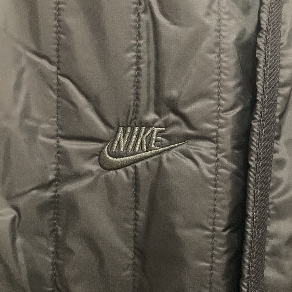 NIKE Sportswear Therma-Fit Tech Pack Winterized Crew Black Sz L (DQ4302-010) - Picture 3 of 6